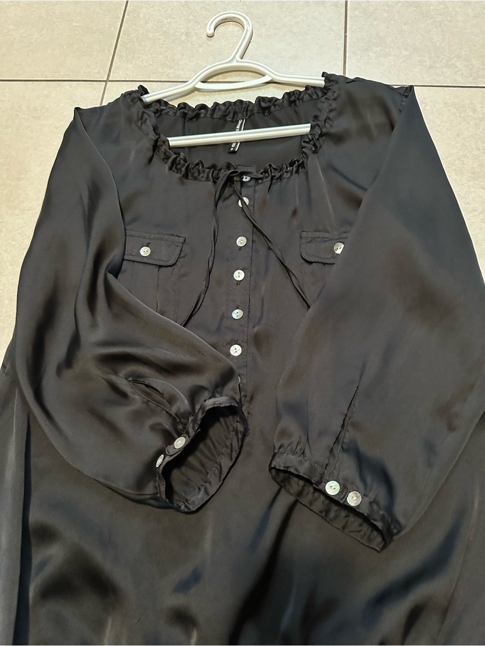 Black Ruffle-Neck Button Blouse - Picture 4 of 6
